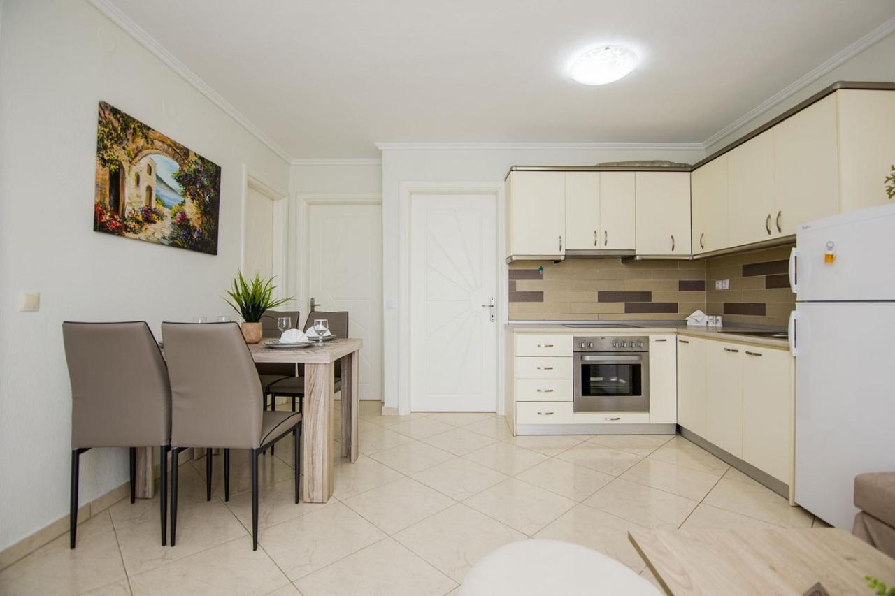 Kasta Bnb Ofrínion Exterior photo