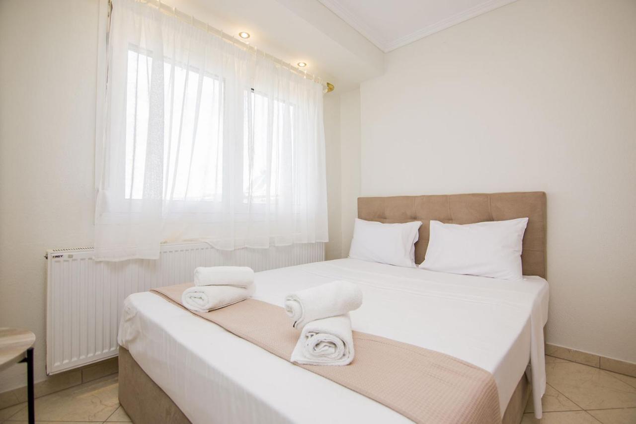 Kasta Bnb Ofrínion Exterior photo